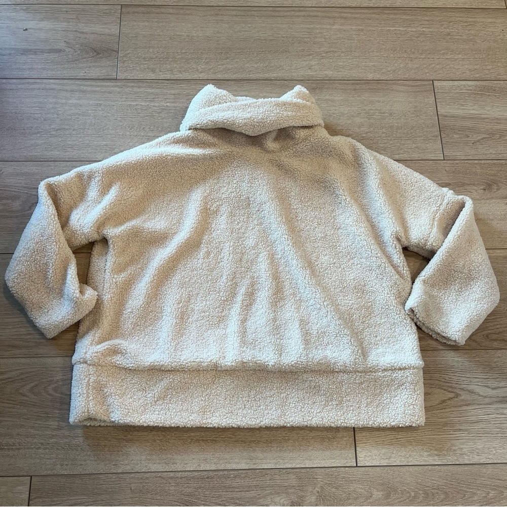 Tuckernuck Rollins Cream Fleece Turtleneck Pullover Sweater Size M - Picture 6 of 6
